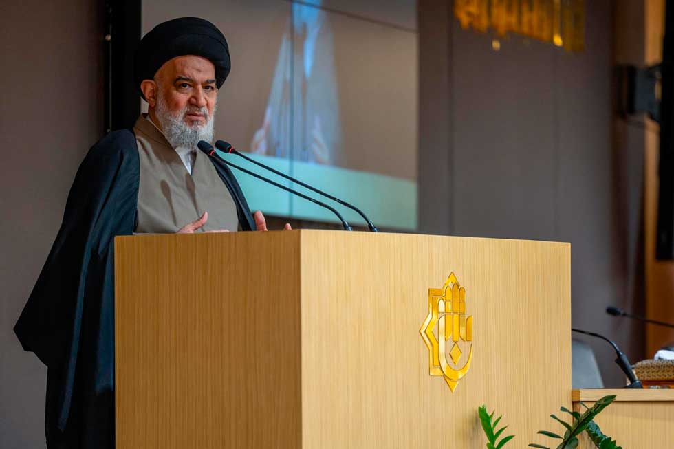 المتولي الشرعي للعتبة العباسية المقدسة يحث الشباب على الثبات ومواجهة تحديات الانفتاح الثقافي