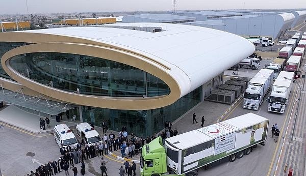 العتبة العباسية المقدسة تعلن عن إنطلاق اول قافلة مساعدات عراقية للشعب الإيراني