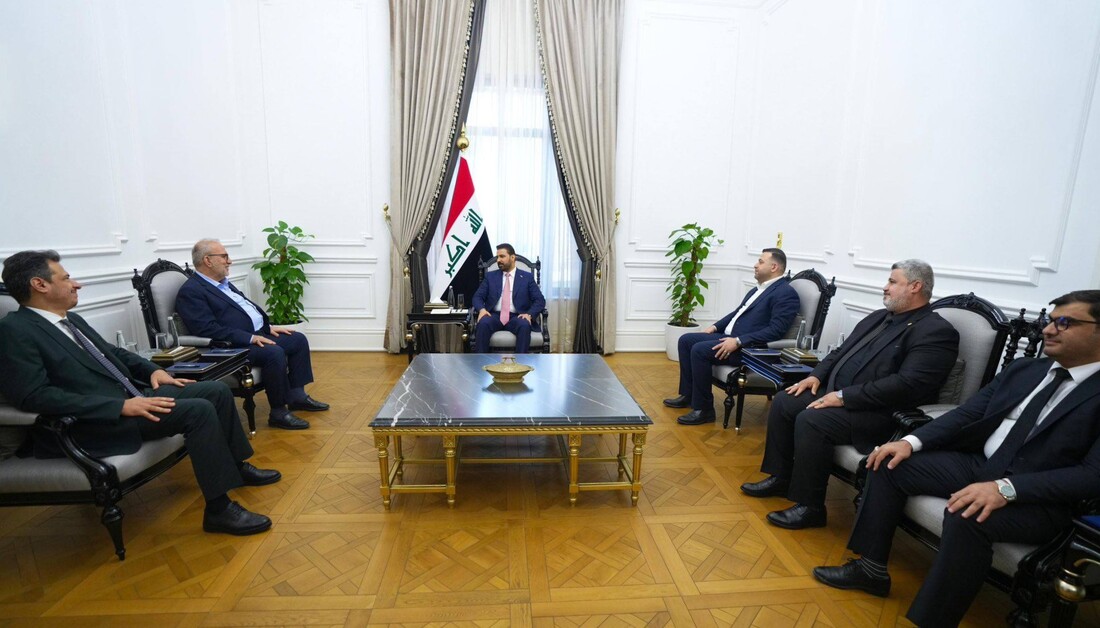 خلال استقباله وفد العتبة الحسينية برئاسة أمينها العام .. رئيس الوزراء يؤكد دعم العتبات المقدسة واستمرار التنسيق لخدمة الزائرين خلال الزيارات المليونية