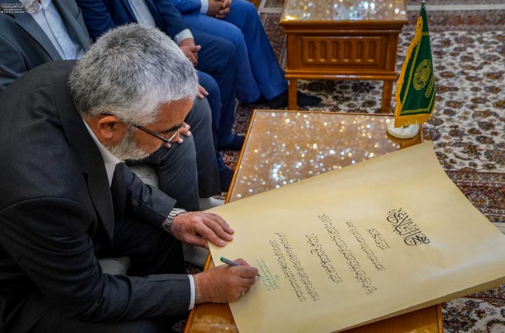 العتبة العلوية المقدسة تطلق مشروع كتابة نسخة خزائنية نفيسة من كتاب نهج البلاغة