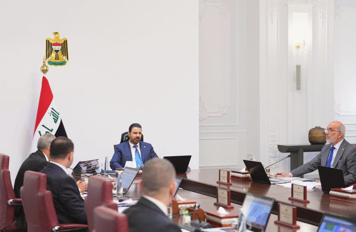 مجلس الوزراء يكلف شركة النهرين العامة  بطباعة الكتب والمستلزمات الدراسية