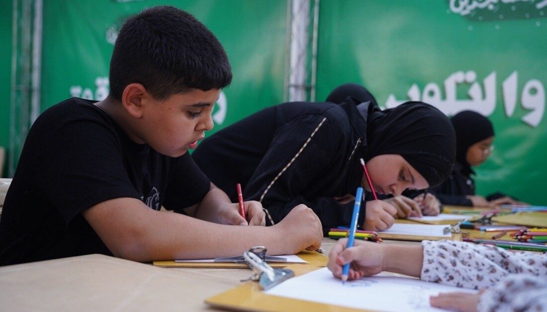 بالصور .. قسم رعاية وتنمية الطفولة في العتبة الحسينية يقدم رحلة تفاعلية للأطفال تجسد سيرة الإمام زين العابدين (عليه السلام)