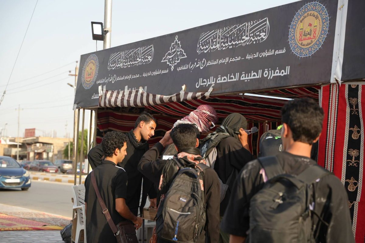 مجمع الإمام المنتظر "عجل الله تعالى فرجه في ذي قار يواصل تقديم خدماته لزوار الأربعين المارين بالمحافظة