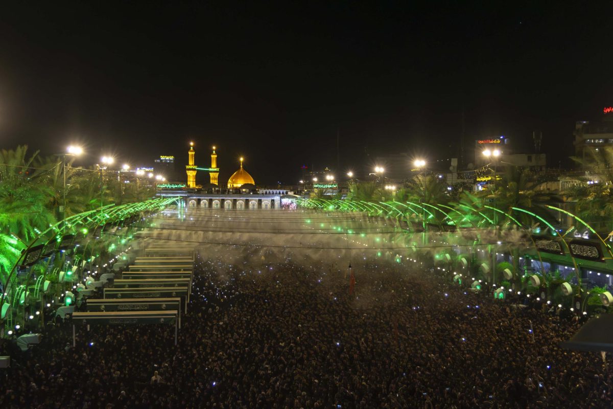 العتبتان المقدستان الحسينية والعبّاسية تستبدلان إنارتهما من الأحمر إلى اللون الأخضر، تزامنًا مع حلول شهر ربيع الأوّل