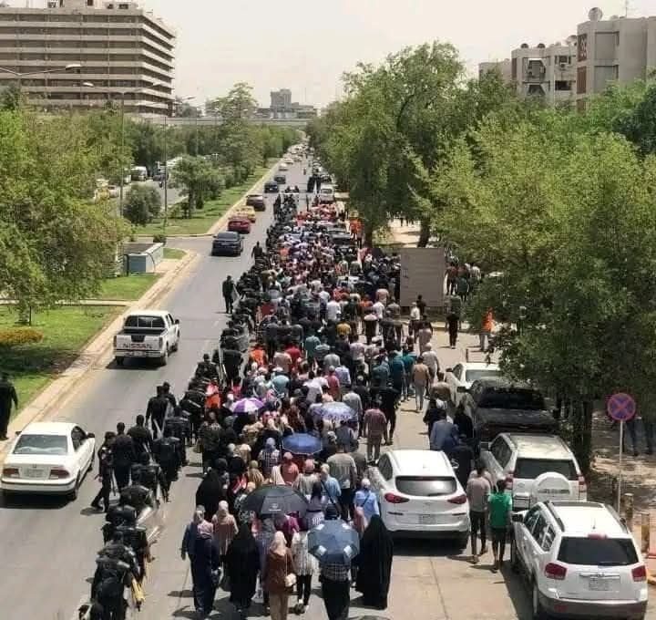 بين القطاعين العام والخاص.. شروط المختصين لإنهاء بطالة الخريجين وضمان حقوقهم
