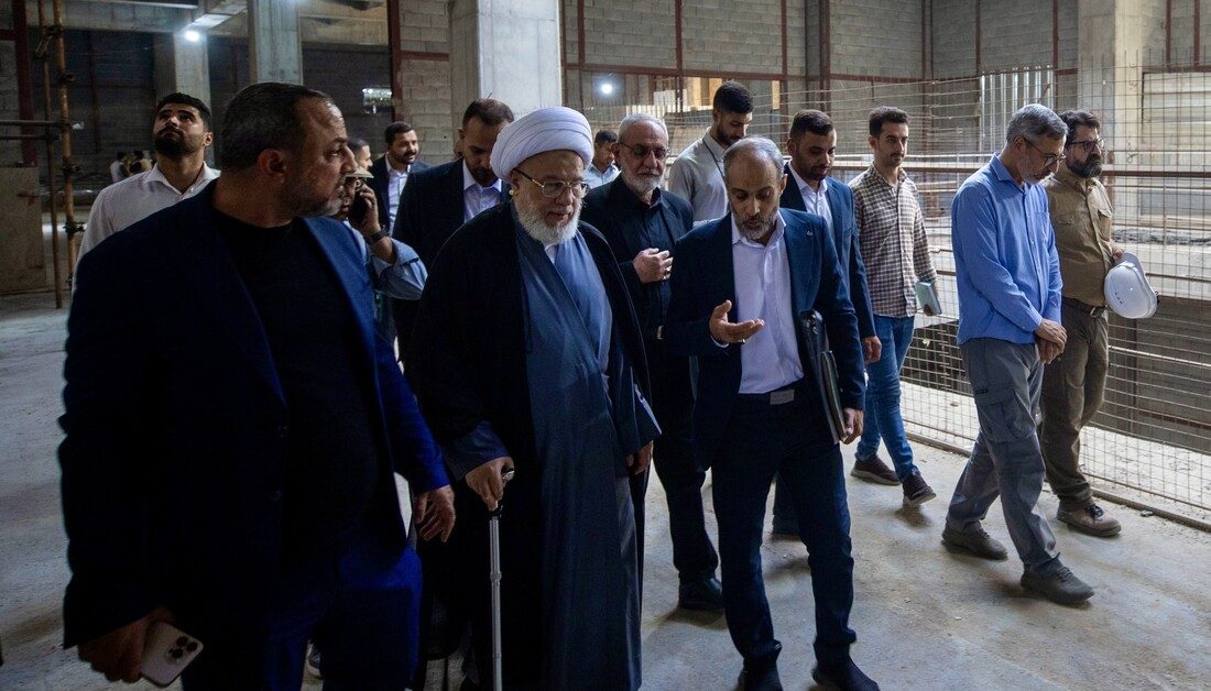 ممثل المرجعية الدينية العليا يطلع ميدانيا على سير العمل في مشروع صحن العقيلة زينب (عليها السلام)