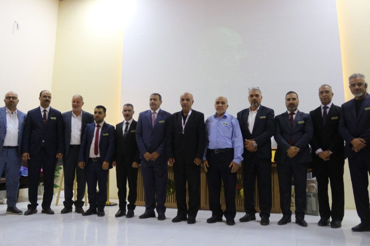 نقابة المعلمين في كربلاء تحتفي بمشرف تربوي بمناسبة إحالته على التقاعد