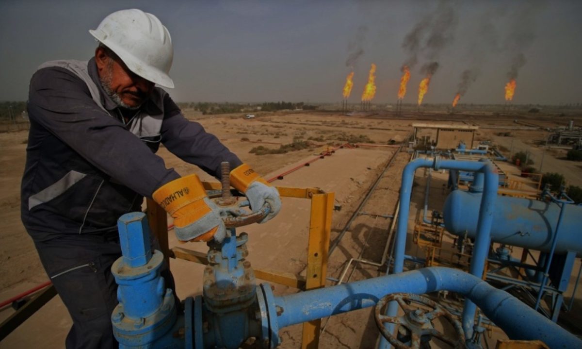 النفط: الصادرات النفطية من الحقول الجنوبية والشمالية والتي بلغت " مليونين وست مائة " الف برميل يومياً