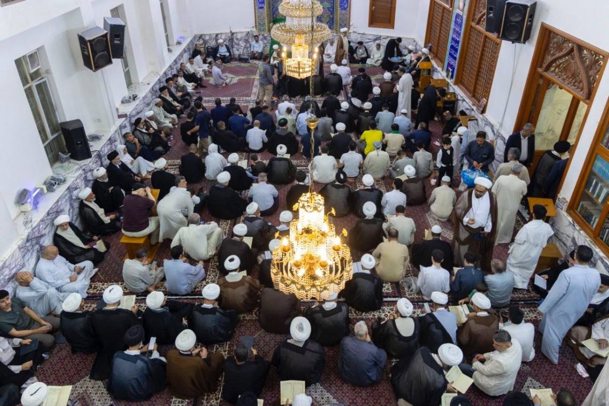 الحوزة العلمية في النجف الأشرف تقيم مجلس فاتحة وتأبين على روح فقيد العلم والمعرفة  آية الله العظمى السيد موسى الشبيري الزنجاني رضوان الله تعالى عليه