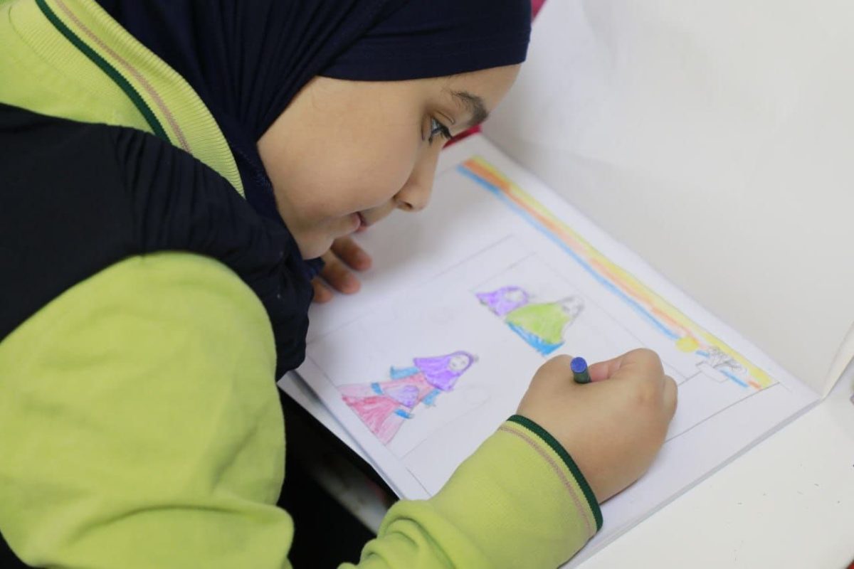 مدرسة عطاء الوارث التابعة إلى العتبة الحسينية في بابل تستقبل طالباتها مع إنطلاق العام الدراسي الجديد