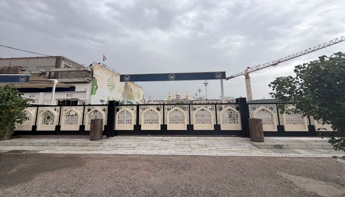 قسم الصيانة في العتبة الحسينية ينجز أعمال تأهيل وتطوير مدخل باب قبلة الإمام الحسين عليه السلام