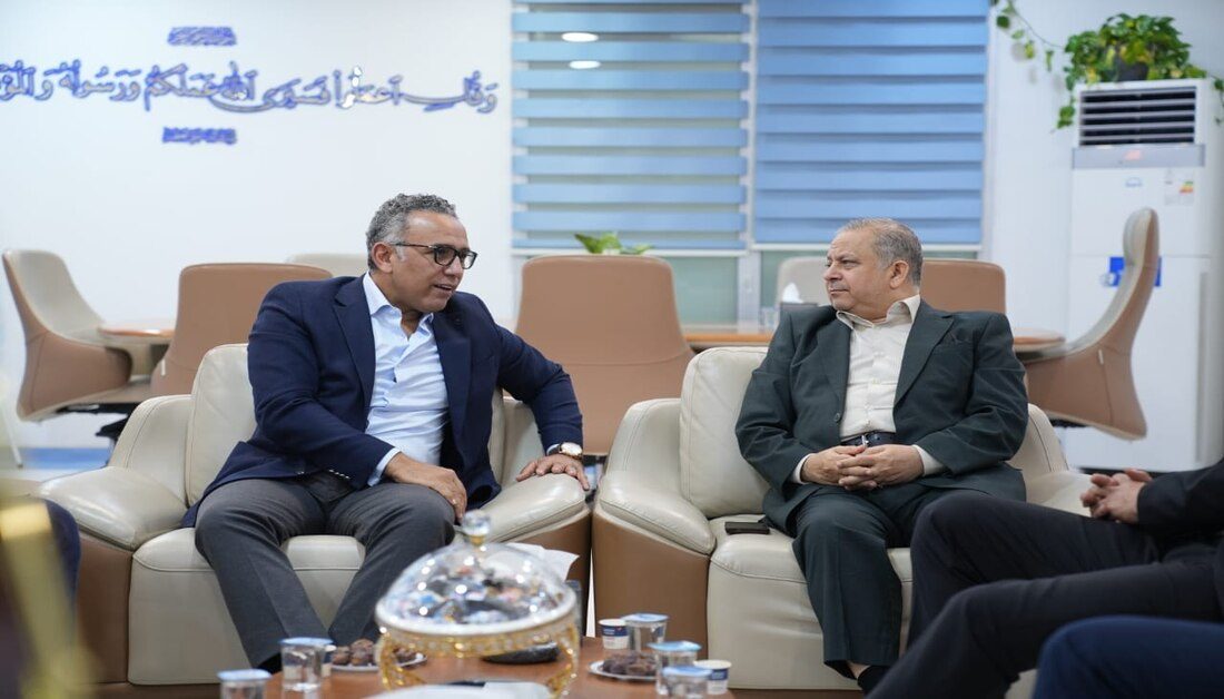 مستشفى الإمام زين العابدين عليه السلام يستقبل وفدا طبيا مصريا تمهيدا لإجراء عمليات زراعة الكبد مستقبلا