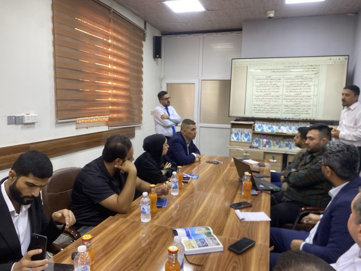 مكتب هيئة الإعلام والإتصالات في كربلاء يقيم ورشة تعريفية باللوائح والقوانين الخاصة ببيئة العمل الإعلامي