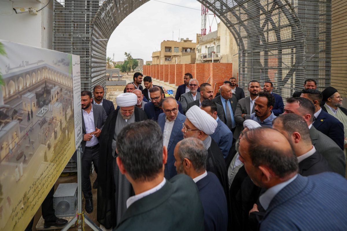 بالصور.. ممثل المرجعية العليا وأمين عام العتبة الحسينية وأعضاء مجلس إدارتها يطلعون على مشاريع التوسعة في العتبة العسكرية بسامراء
