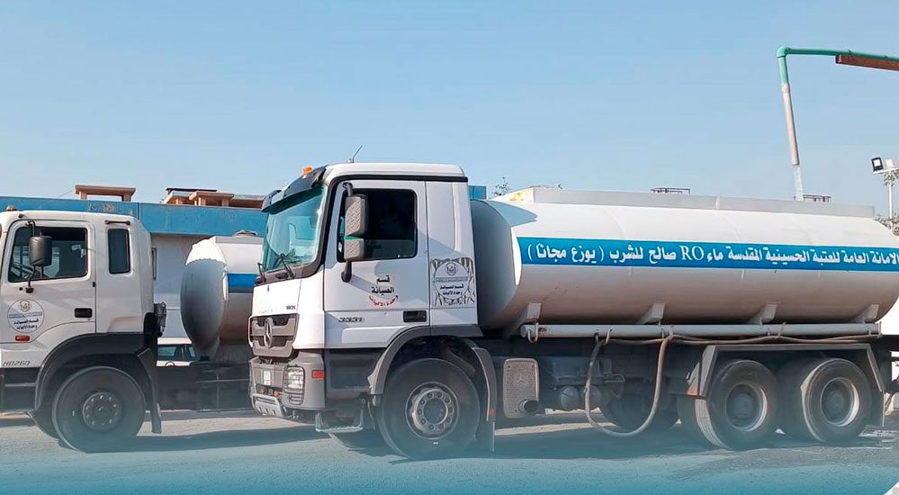 كوادر قسم الصيانة في العتبة الحسينية المقدسة تواصل جهودها بتوزيع الماء الصالح للشرب في محافظة البصرة
