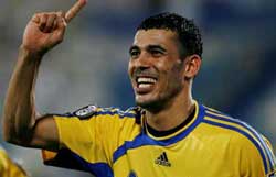 يونس محمود يتصدر قائمة هدافي مسابقة تصفيات اسيا بكرة القدم الى كأس العالم 2014