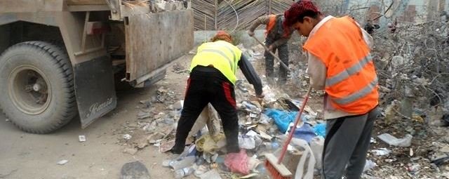 العشرات من عمال بلدية بابل يتظاهرون للمطالبة بصرف رواتبهم المتأخرة