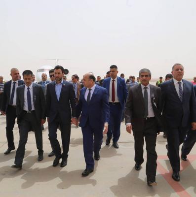 وزير النقل وكالة يزور محافظة البصرة ويتفقد المشاريع المقامة في اغلب موانئ المحافظة (صوت)