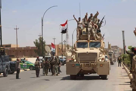 القوات الأمنية تحرر الشرقاط وتصل الى مشارف القيارة بالموصل