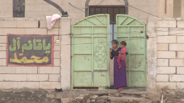 محافظة المثنى ترفع دعوى قضاءية ضد النازحين بحجة تجاوزهم على الدور واطئة الكلفة(تقرير صوتي ومصور)