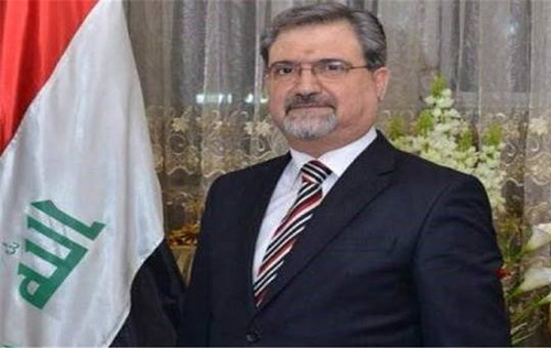 برلماني يكشف وجود ضغوط من بعض الكتل السياسية لعدم سحب الثقة عن وزير الدفاع