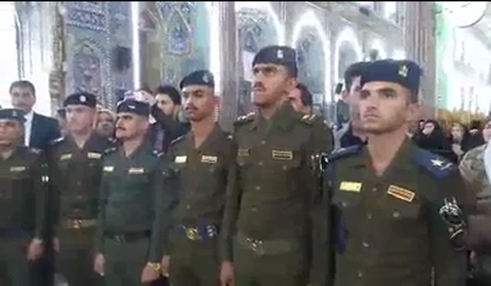 خريجوا الدفاع الجوي يؤدون التحية والقسم عند الامام الحسين "ع" (صوت مع فيديو)