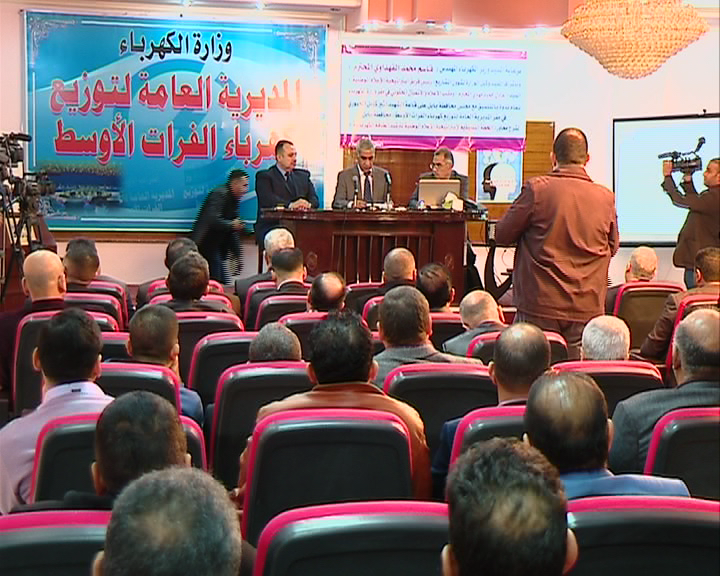 مع تزايد انقطاع التيار الكهربائي/ وزارة الكهرباء تباشر من خلال التوعية والتثقيف ترشيد استهلاك الطاقة (تقرير صوتي ومصور)
