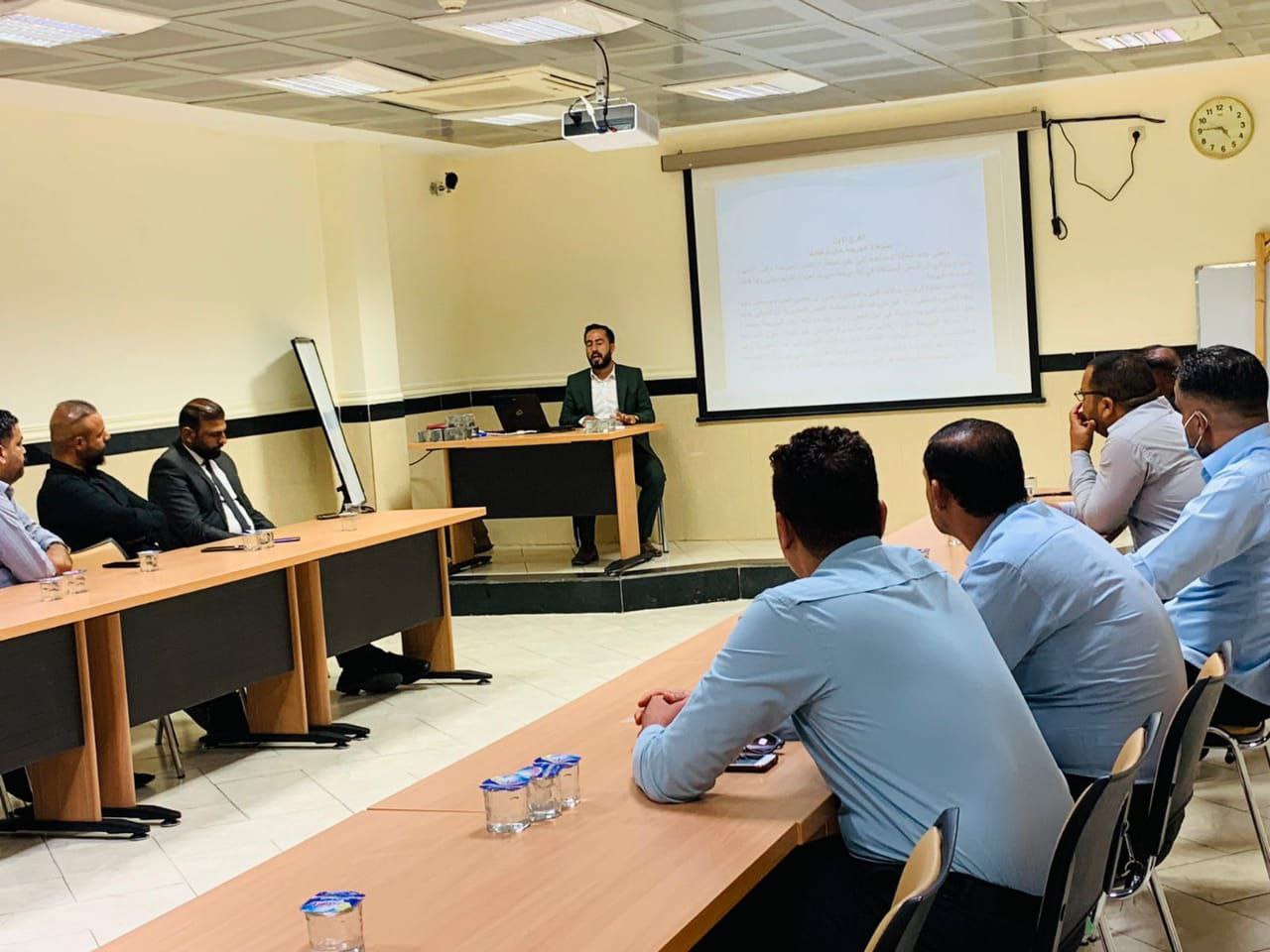 العتبة الحسينية المقدسة تقيم دورة قانونية لمنتسبي عدد من الاقسام الامنية في العتبة المطهرة