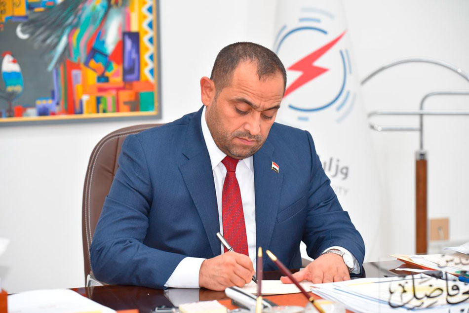 وزير الكهرباء يكشف عن طرح فرص إستثمارية جديدة في مجال الطاقة المتجددة