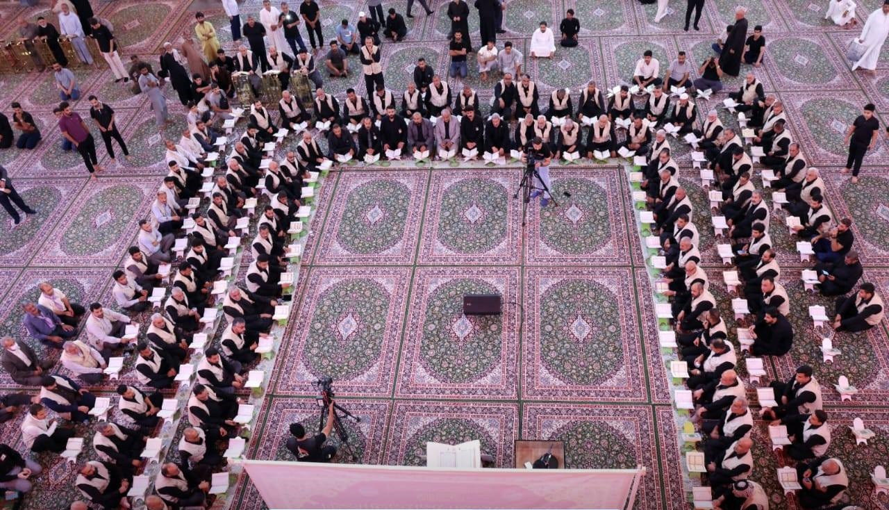 إقامة محفل قرآني في الصحن الحسيني الشريف لخدام الإمام الحسين عليه السلام