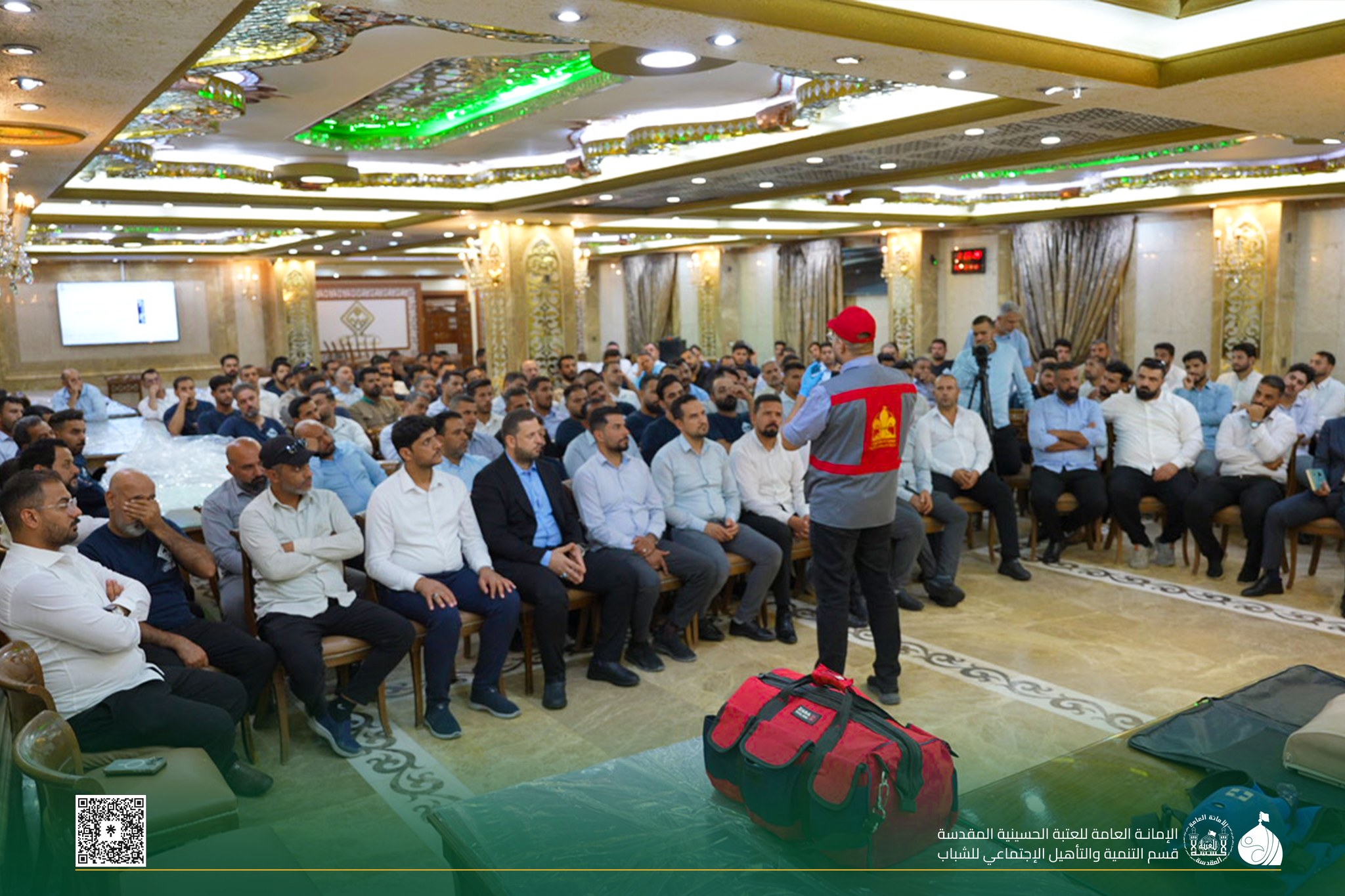 العتبة الحسينية تباشر بتنفيذ برنامج تدريبي حول أساسيات إنقاذ الحياة في الإسعافات الأولية
