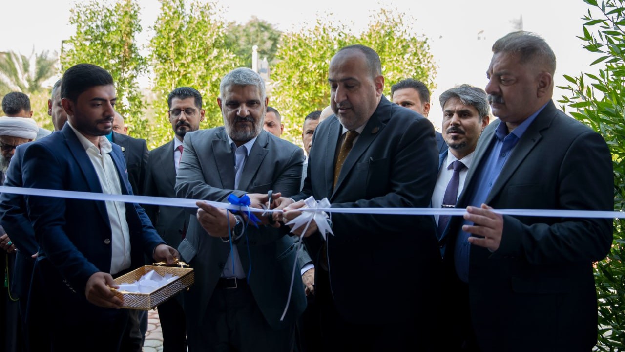 بالصور .. الامانة العامة للعتبة الحسينية تفتتح في جامعة وارث الأنبياء معرض الشجرة الطيبة للكتاب بمناسبة ذكرى ولادة السيدة زينب عليه السلام