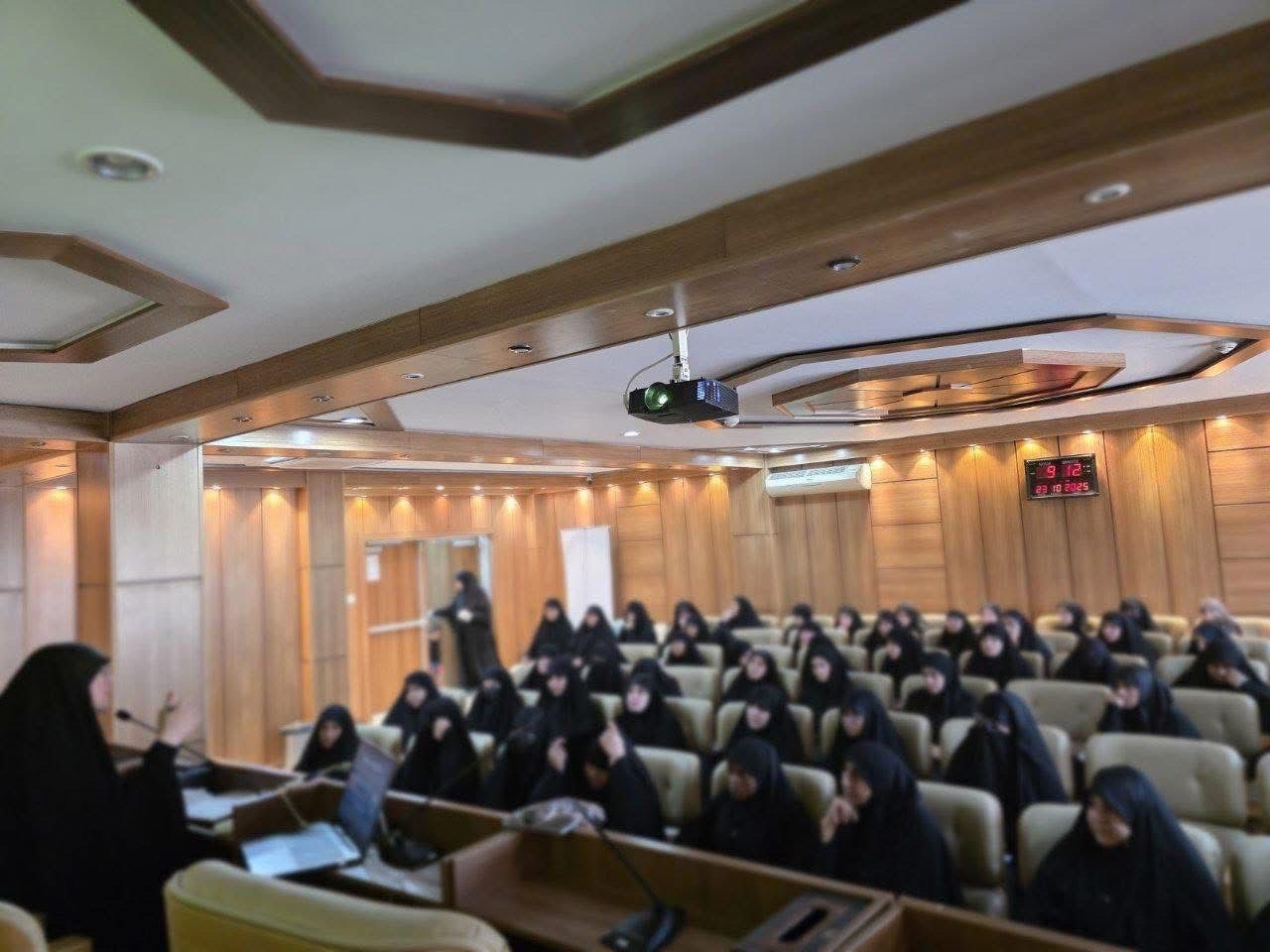 معهد الزهراء عليها السلام للعلوم القرآنية ينظم ورشة تدريبية خاصة بعنوان "كيفية حفظ القرآن الكريم"