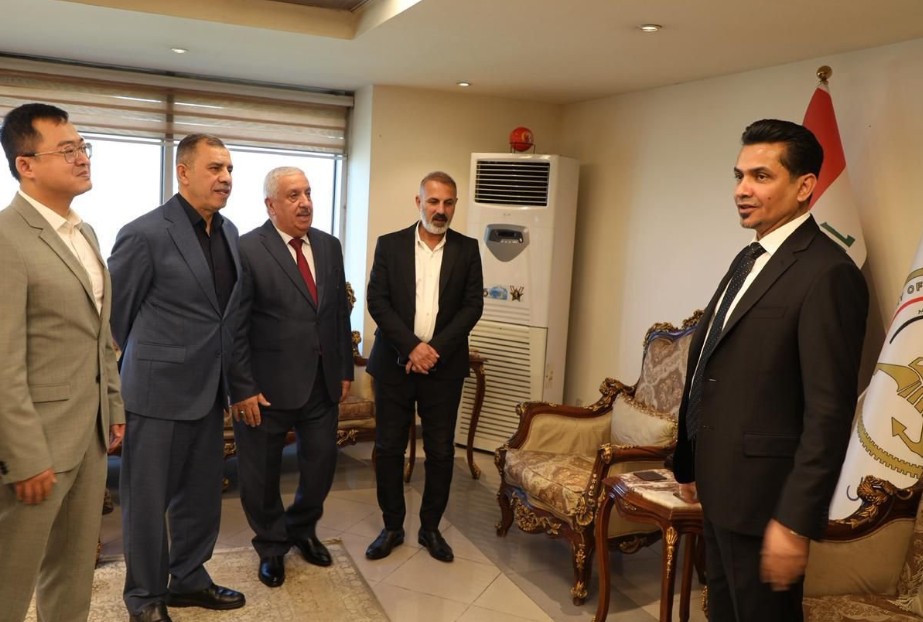 وزير النقل يؤكد أن مطار الناصرية الدولي يشكل إنجازا خدميا مهما للعراق