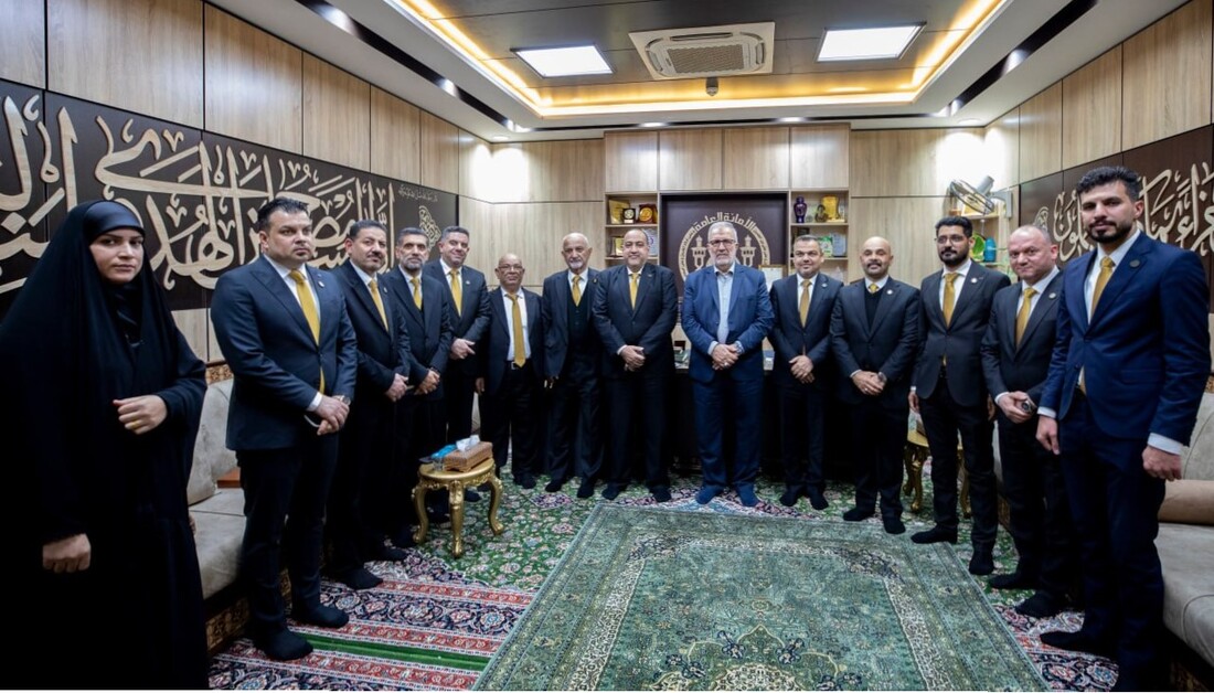 مجلس جامعة وارث الأنبياء عليه السلام يكرم الأمين العام للعتبة الحسينية المقدسة