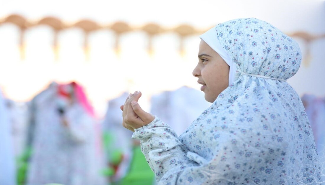 العتبة الحسينية تقيم مهرجان التكليف الشرعي للفتيات في محافظة ذي قار