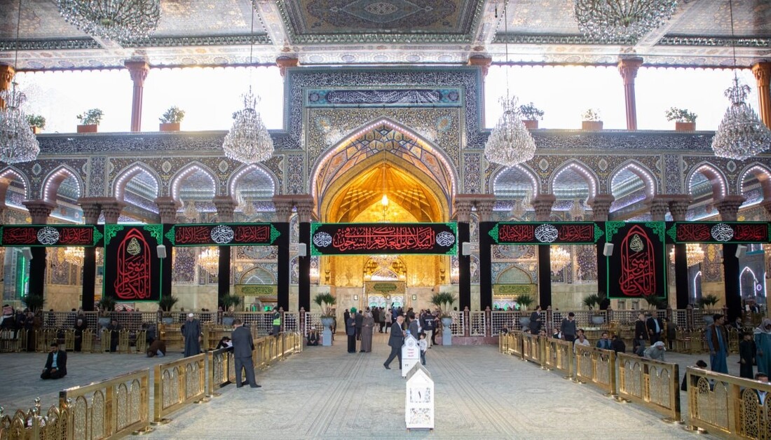 بالصور .. الصحن الحسيني الشريف يتشح بالسواد بمناسبة ذكرى شهادة الإمام الكاظم عليه السلام