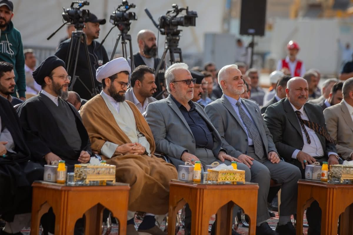 العتبةُ الحسينيةُ المقدسةُ تضعُ حجرَ الأساسِ لمشروعِ صحنِ الرسولِ الأعظمِ (صلى اللهُ عليهِ وآلهِ) ضمنَ التوسعةِ الكبرى للصحنِ الحسينيِّ الشريفِ.