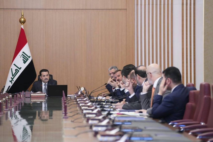 مجلس الوزراء يوافق على إستمرار التعاقد مع المتعاقدين سابقاً من المستمرين بالخدمة