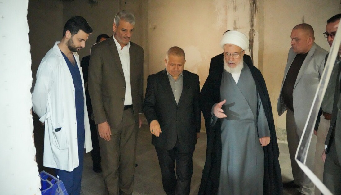 ممثل المرجعية الدينية العليا يجري جولة ميدانية في أورقة وإقسام مستشفى الإمام زين العابدين عليه السلام للاطلاع على مستوى الخدمات الصحية