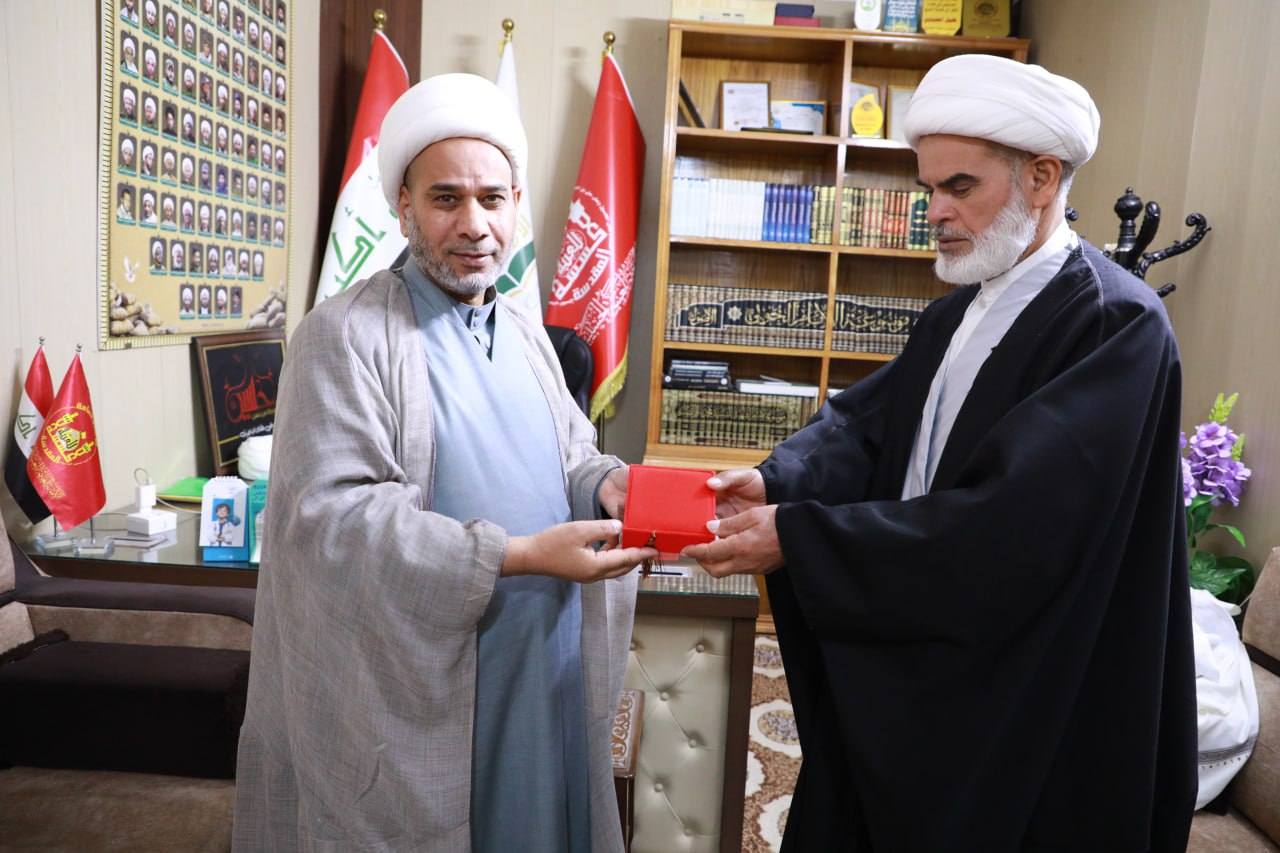 العتبة الحسينية تكرم ثلة من خدمة الإمام الحسين عليه السلام لجهودهم المتميزة في قضاء تلعفر