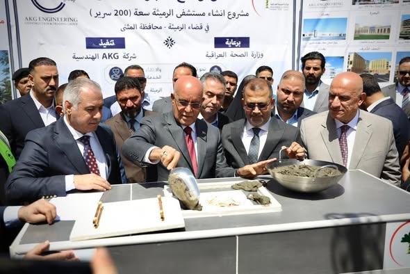 وزير الصحة يفتتح مركزا صحيا في قضاء عفك ويضع حجر الأساس لمستشفى الرميثة العام