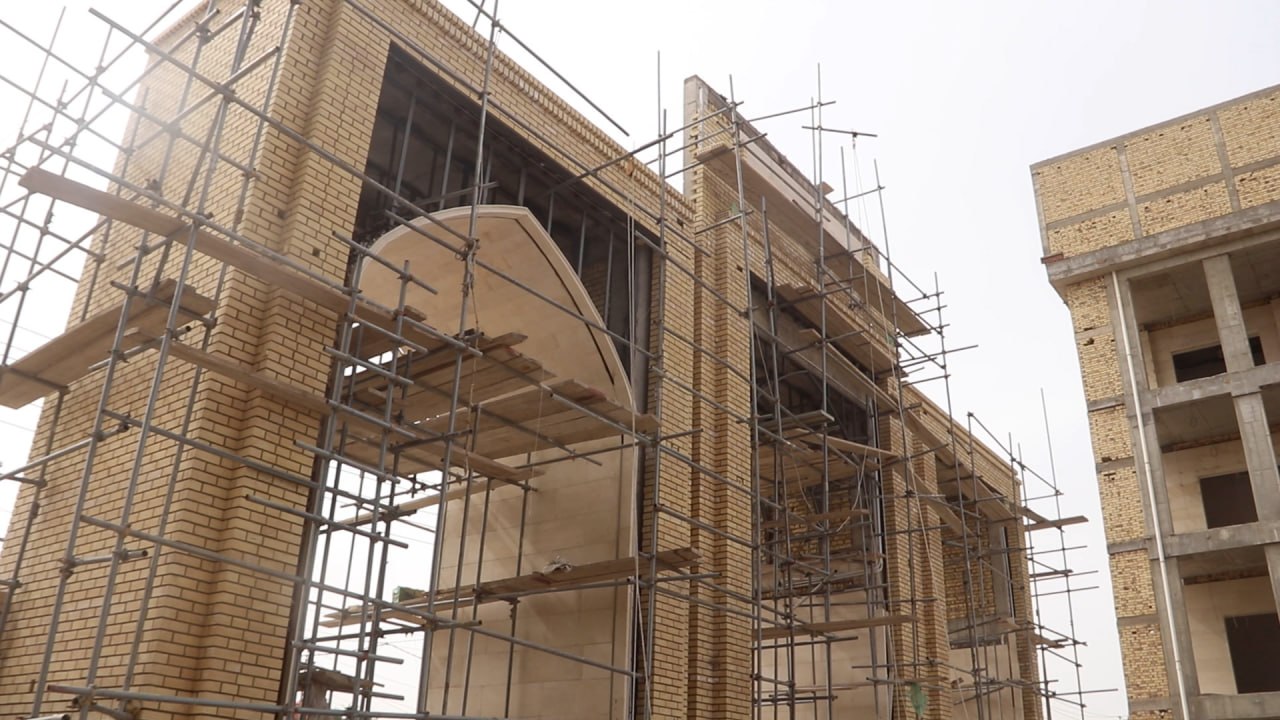 العتبة الحسينية تواصل أعمالها الإنشائية بمشروع مدارس الإمام الحسين عليه السلام المخصصة للأيتام في ذي قار