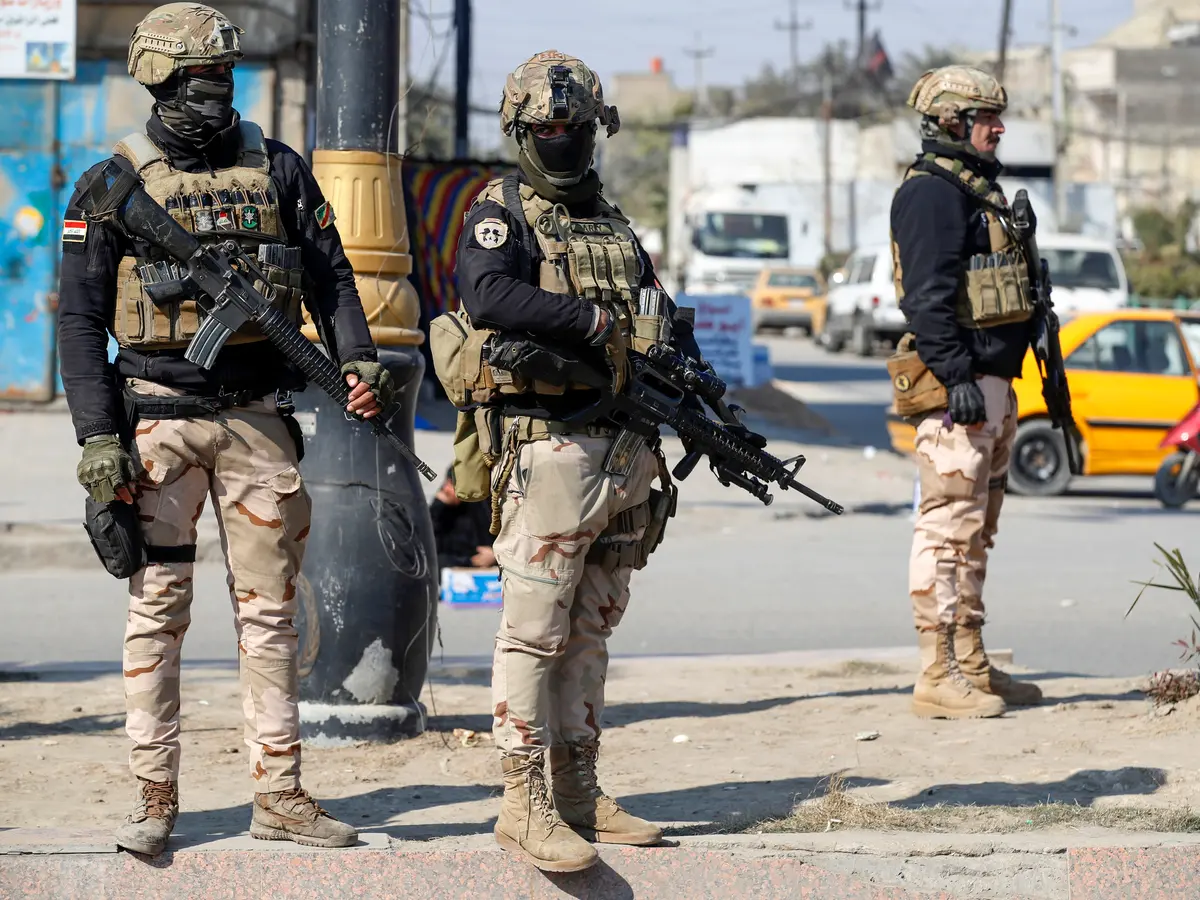 الدفاع تعلن عثورها على نفق لعناصر داعش الإرهابي خلال "صولة الأبطال" التي تنفذها بمحافظة الأنبار.