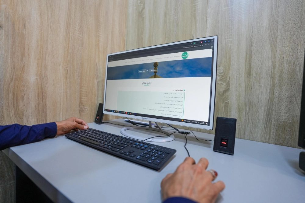 العتبة العسكرية تطلق موقعها الالكتروني الرسمي المطور لربط المرقد بالعالم