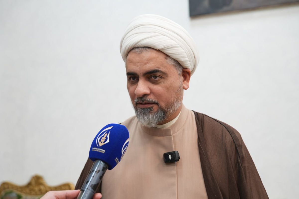 الصحن الحسيني المطهر يستقبل موكب عزاء طلبة الجامعات الموحد، بمشاركة تجاوزت خمسة آلاف طالب من مختلف الجامعاتالعراقية