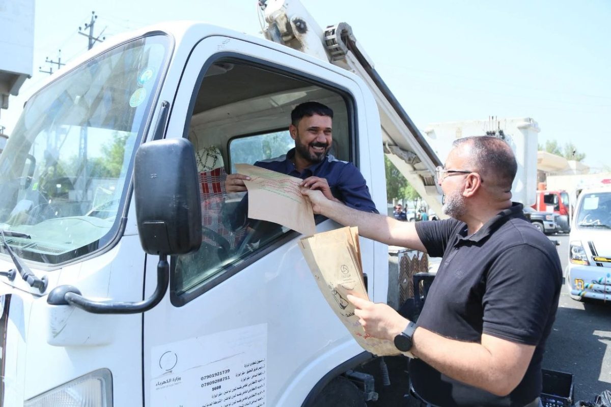 النجف الاشرف تشهد انطلاق حملة توعوية لتعريف بمخاطر الأكياس البلاستيكية وآثارها على البيئة