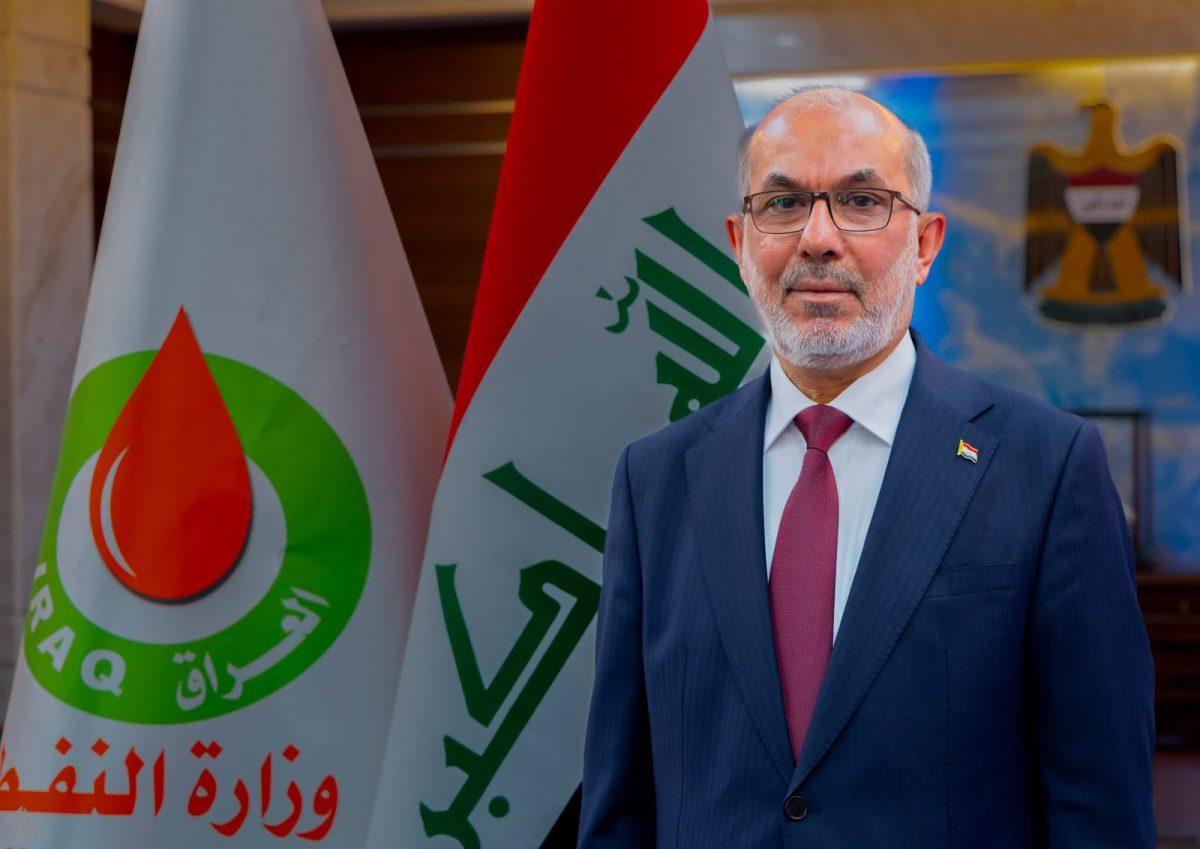وزير النفط يعقد اجتماع مع الشركات المشغلة والاستثمارية للحقول النفطية لتوفير فرص عمل لأبناء محافظة البصرة