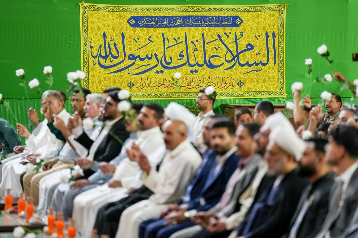 العتبة العسكرية المقدسة تنظم حفلا بهيجا لمناسبة ذكرى ولادة الرسول الأعظم صلى الله عليه وآله وحفيده الامام الصادق عليه السلام