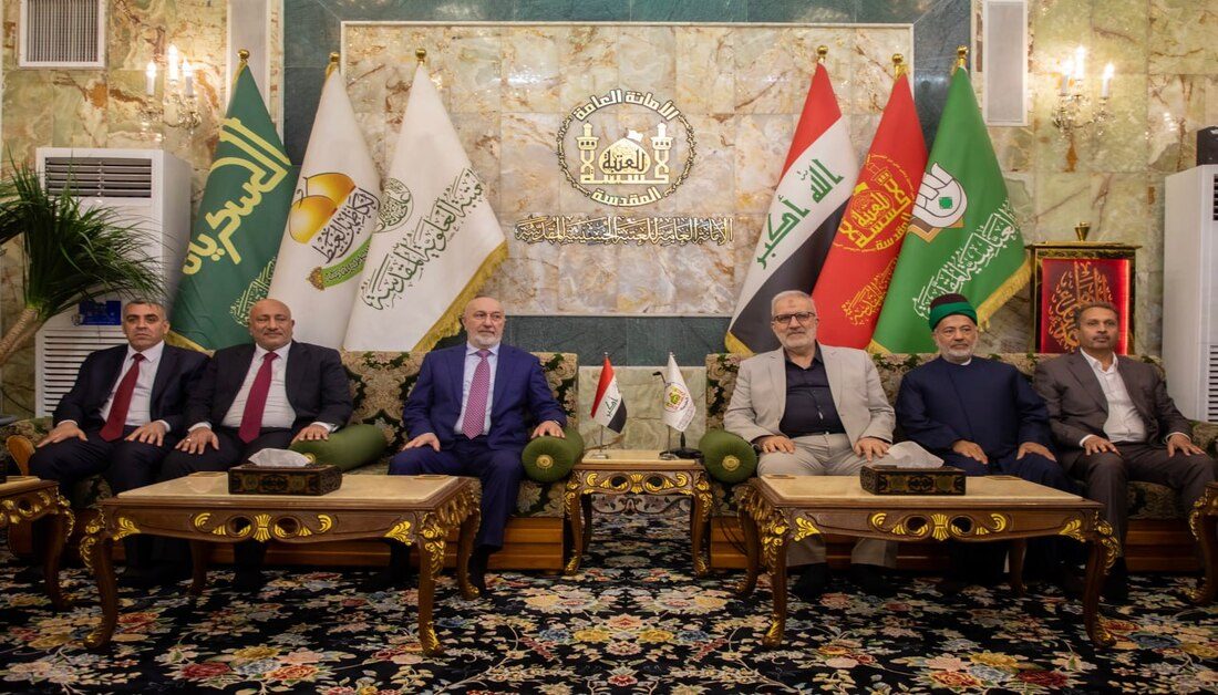 خلال زيارته إلى مرقد الإمام الحسين (عليه السلام).. الأمين العام للعتبة الحسينية المقدسة يستقبل رئيس الجمهورية